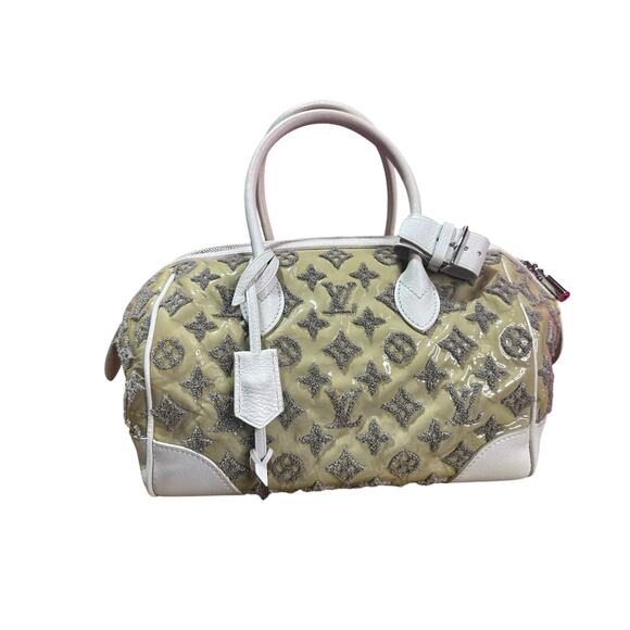 Louis Vuitton Bouclettes Speedy 25
Runway Top Handle Bag w/Clochette
Key Lock - Picture 2 of 14